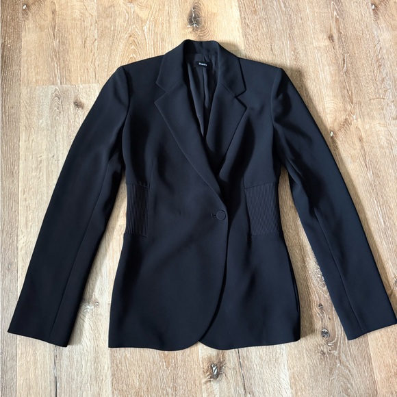 Theory DB Ribbed-Waist Blazer in Admiral Crepe Black in Size women’s 2 - Picture 6 of 9